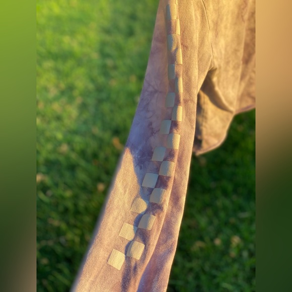 Purple VANS tie dye shirt - Picture 3 of 3